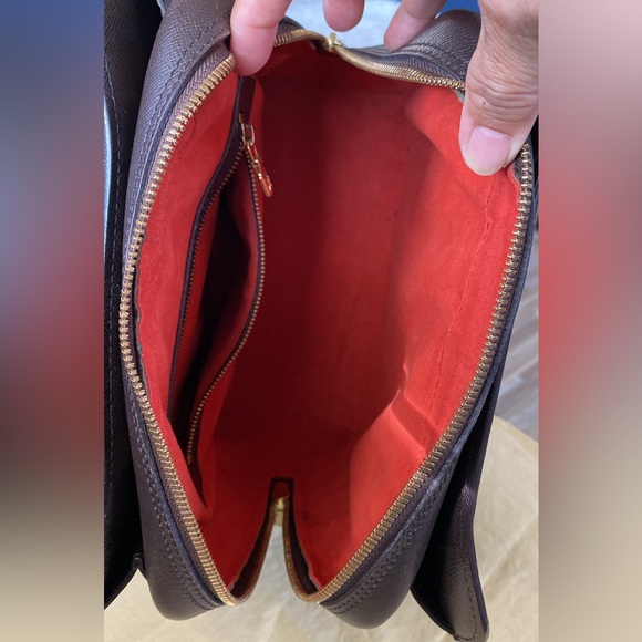 AUTHENTIC LOUIS VUITTON DAMIER EBENE TRIANA HANDBAG - Picture 7 of 12